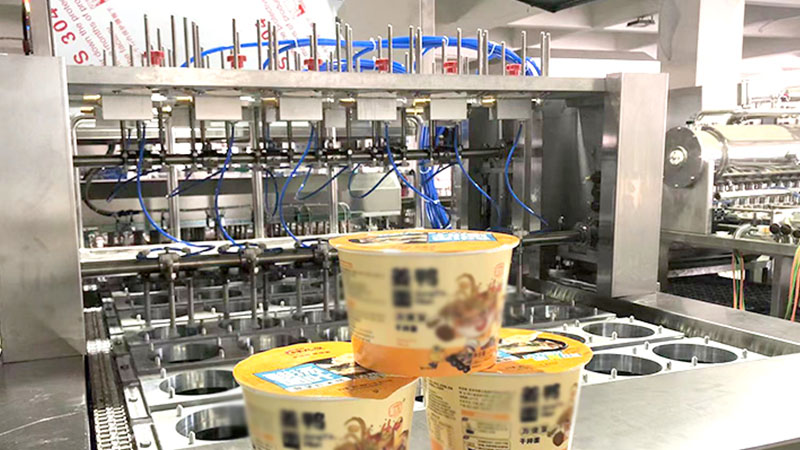 Instant noodle sealing machine a powerful assistant for production enterprises to improve their production capacity